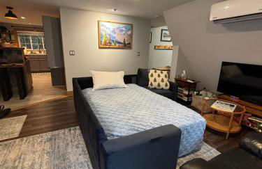 Secluded Forest Cabin with Hot Tub and Private Waterfall - Foto 53