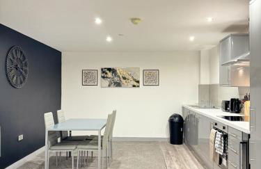Two Bedroom Flat by Brookland Stays Serviced Accommodation Short Lets Leeds with Free WiFi - Foto 6