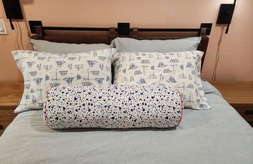 The Orca Suite- Bearskin Neck Rockport- Steps to all - Foto 7