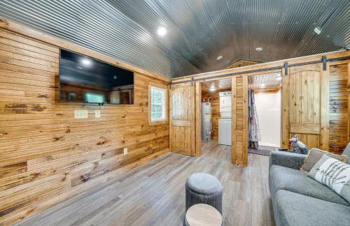 Couples Cabin in Broken Bow about 5 Mi to Downtown! - Foto 6