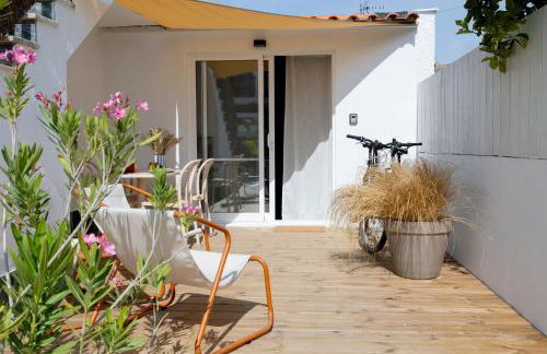 Casinha Rosalia Carrasqueira - Foto 1