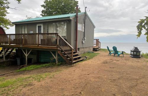 Cozy LAKE ONTARIO WATERFRONT Breathtaking Views! - Foto 2