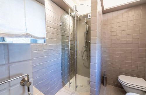 Villa esclusiva nella torre del castello di Tignano tra lusso, storia e natura nel cuore del Chianti - Foto 12