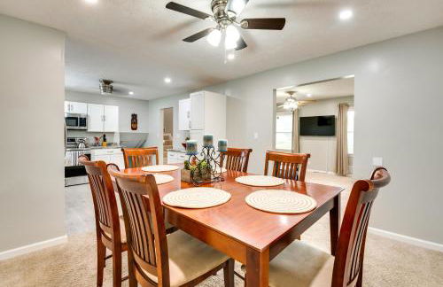 Family Home with Yard - 25 Mi to Downtown Atlanta! - Foto 8