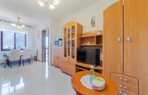 One-Bedroom Apartment In Gajana - Foto 2