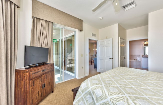 Genoa Vacation Rental: Stylish 2-BR Condo with Golf & Lake Views. Resort-Style Pool, Hot Tub, and Easy Access to Championship Golf. Minutes from Naples Beaches, 5th Avenue S, and Marco Island - Foto 8