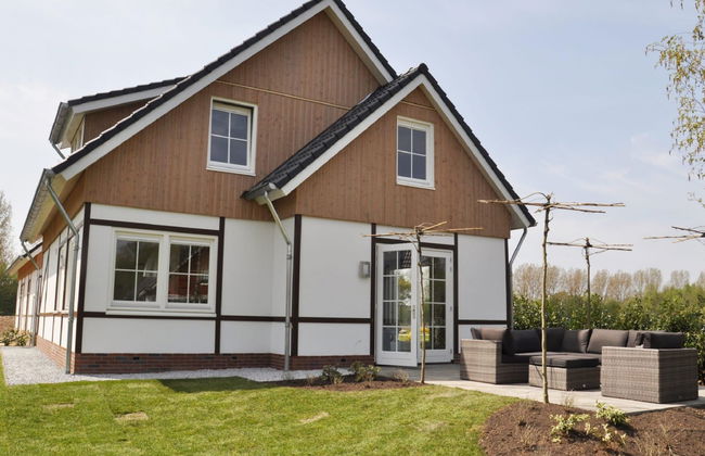 5 bedroom House in Susteren with swimming pool and terrace - Photo 2