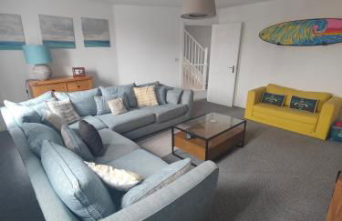 Beach Break Aberavon Holiday Home by the Sea - Photo 2
