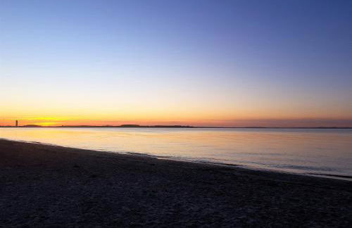 Modernes, großzügiges Ferienhaus - Naturstrand, großer Garten, Ruhe - Photo 23