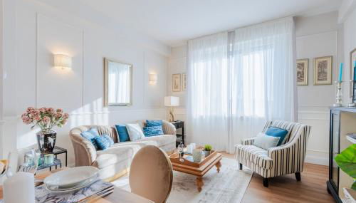 Elegante appartamento a 20mt dalla spiaggia con garage - Foto 2