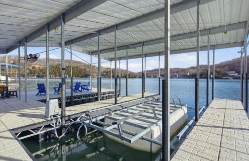 Modern Lakefront Escape | The Twelve - Foto 54