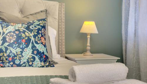 The Nook - A modern 2 bedroom loft with parking - Foto 1