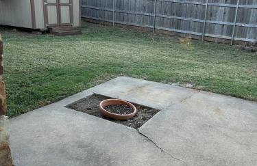 Great Edmond home, near OKC with 3 beds, Wi-fi, cold AC, and central heat, fully fenced backyard - Foto 21