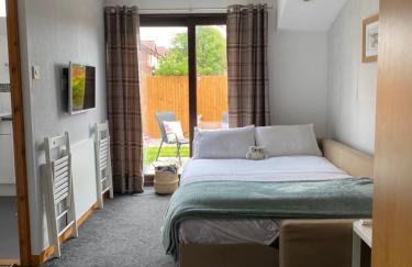 Ensuite room with micro, fridge, washer drier - Foto 2