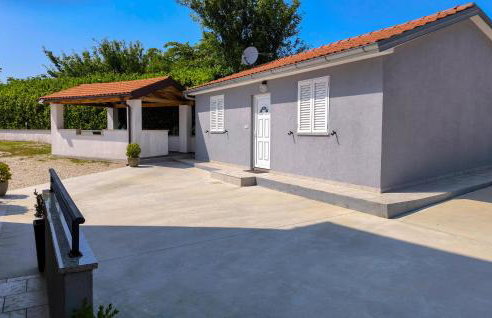 One-Bedroom Holiday Home In Zminj - Photo 9