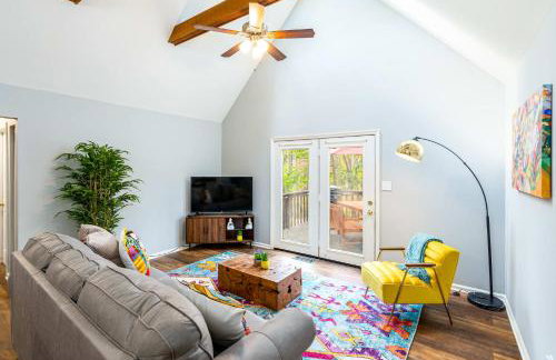 Hot Tub, Deck&Grill, Game Room, WiFi at Cute Cabin - Foto 10