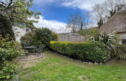 Little Ivy - Photo 18