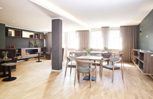 Rosengarten Apartments Fürth, Moderne Serviced Apartments in Citylage, ganze Ferienwohnung 50 m2, nahe Nürnberg, Metro, Sauna, Frühstück & Parkplatz - Foto 58