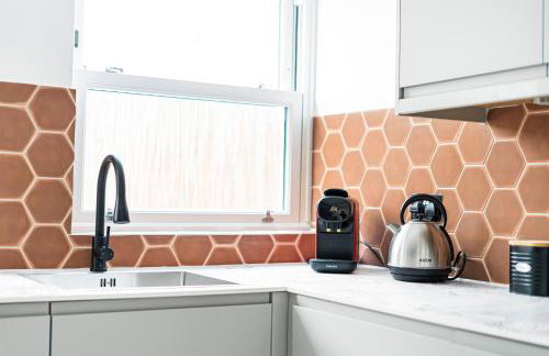 Athera - Queens Park Kensal Rise Stylish Two Bedroom apartment wt Terrace - Foto 26