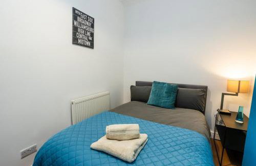 Comfy 4 Bed House near Notts City Centre - FREE Parking - Foto 19