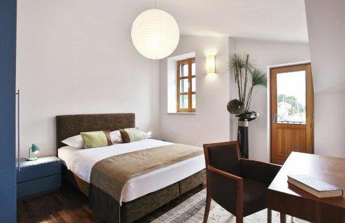 Private luxury Villa del Mar on Solta for up to 10 persons, heated pool, free parking, next to sea! FREE Kajak & Mountainbikes, GREAT living area & privacy! - Foto 5