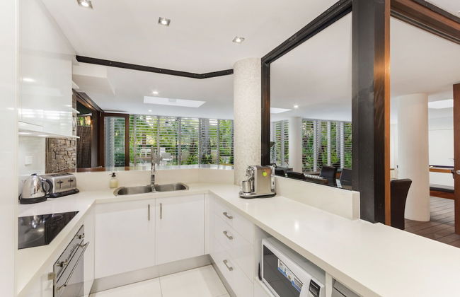 Luxury Pool Side Apartment in Beachfront Resort - Foto 7