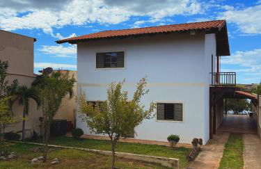 Rancho Sossego - Casa a 100m do Lago Corumbá IV - Foto 3