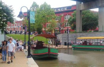 Private, Tranquil Living in Historic RVA Awaits! - Foto 28