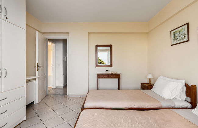 Four-Bedroom Villa Alexandros - Photo 8