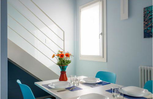 Tiffany Home - Photo 13