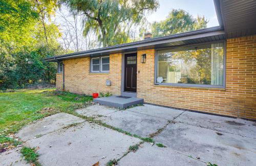 Peaceful Retreat with Yard 2 Mi to Pewaukee Lake! - Foto 28