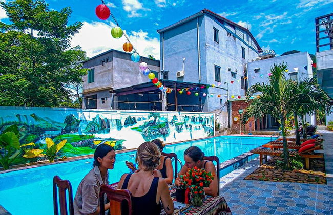 YoLo Pool Bar Villas - Foto 24