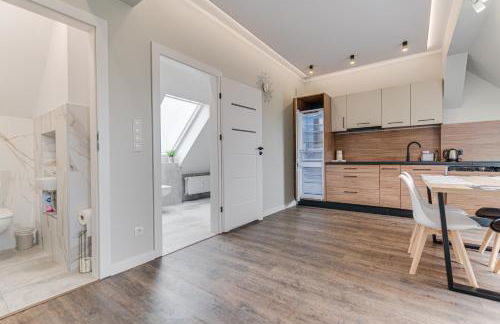 VIP Apartment A 64qm 4 Zi DG Wohnung klimatisiert großes Bad u Küche max 4 Gäste inklusive Schlafsofa - Foto 18