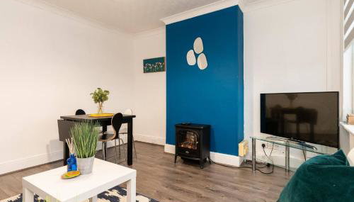 Sleek City Getaway - Walkable Free Parking - Foto 3