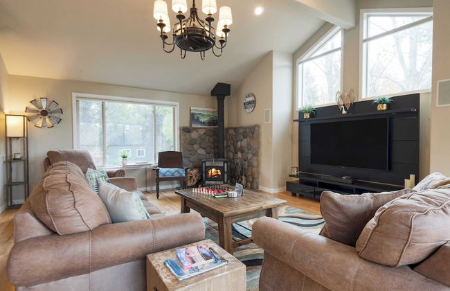 River Meadows by Avantstay Near River, Access to Private Boat Ramp - Foto 3