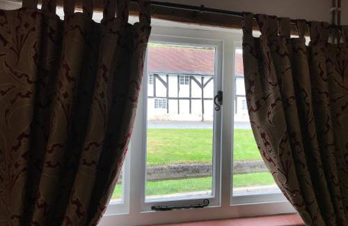 Village period cottage - Photo 9