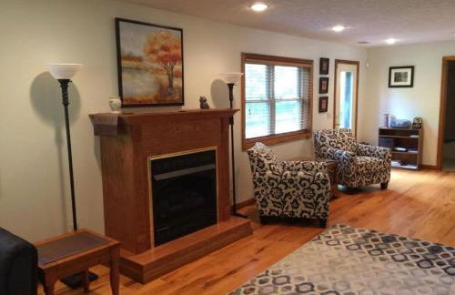 Comfortable Cabin Rental Perfect for an Outdoor Adventure near Elkins, West Virginia - Foto 17