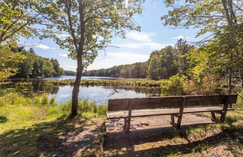 hot tubpedal boatpaddle boardsfire pitbbqchic - Foto 53