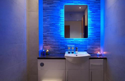 CITY CENTRE APARTMENT with Free Secure Underground Parking - Foto 56