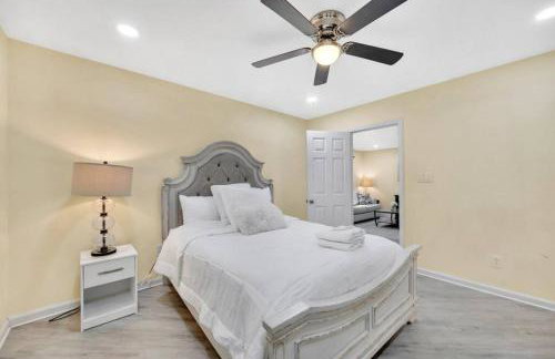 Cozy 2 Bedroom Pineville-Matthews Duplex Sleeps 8 - Foto 18