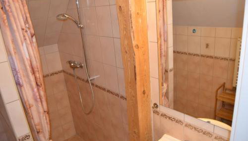 Dom Aurora Pokój 4 osobowy z balkonem - Foto 4, Shower