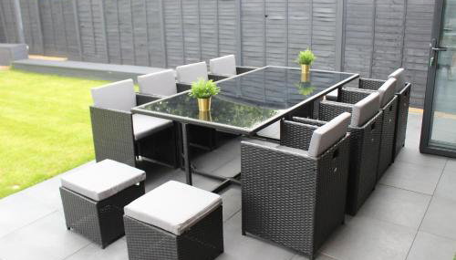 Modern Spacious House - Sleeps 16, Free Parking, Sun Terrace - Foto 4, Garden view