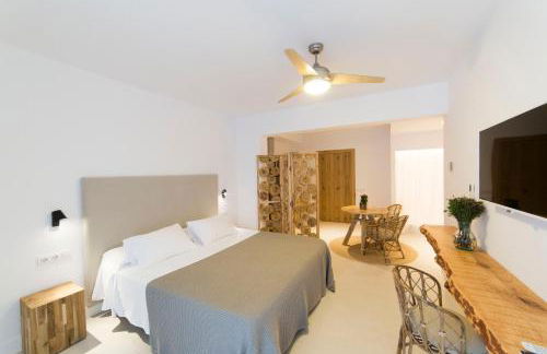 Sa Cala Suites - Photo 15