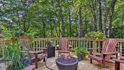 Cozy Hideaway with Grill, 17 Mi to Asheville - Foto 1