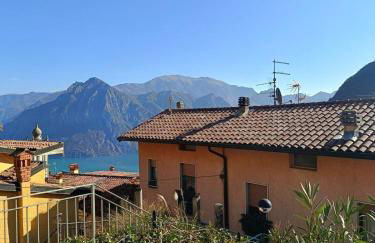 Blondie House - Pool & LakeView - by Host4U - Photo 20