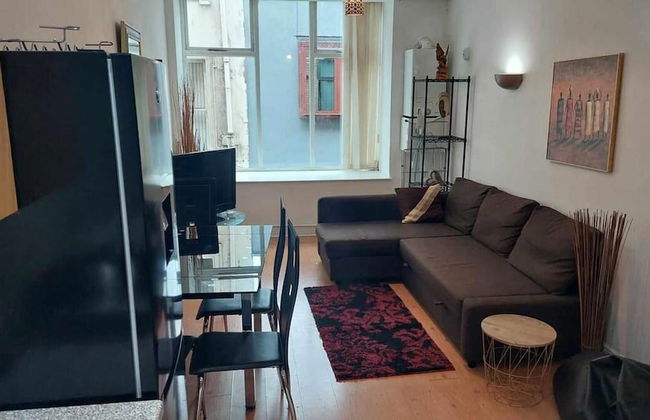 City-center Flat Sleeps 4 With Balcony - Foto 9