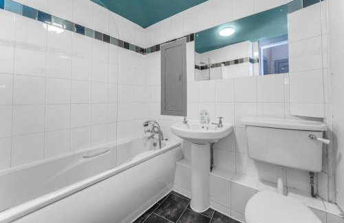 Central, Cozy 2BR-1BA-Haymarket - with Parking - Foto 16