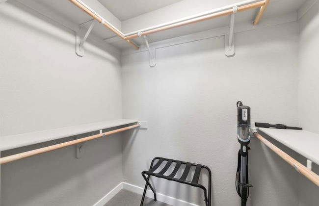 Chic Apt w Jacuzzi Pool BBQ Mountain Views - Foto 74