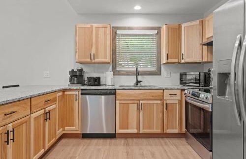 Twin Chalet - 6 BDs Hot Tub Game Area and more - Foto 59