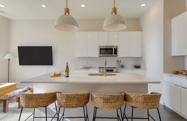 98 Degrees by Avantstay Covered Balcony Lounge Newly Built 4bdr Home - Photo 3